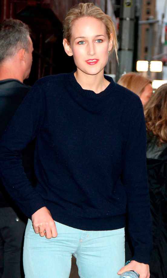 Leelee Sobieski Donned Downtime Aqua Jeans And A Navy Knit, 2012