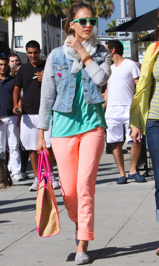 Jessica Alba - The Queen Of Casual Fashion - Goes Bright In LA, 2012