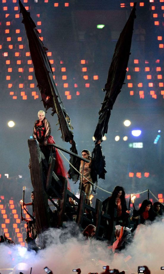 Annie Lennox At The Olympic Closing Ceremony