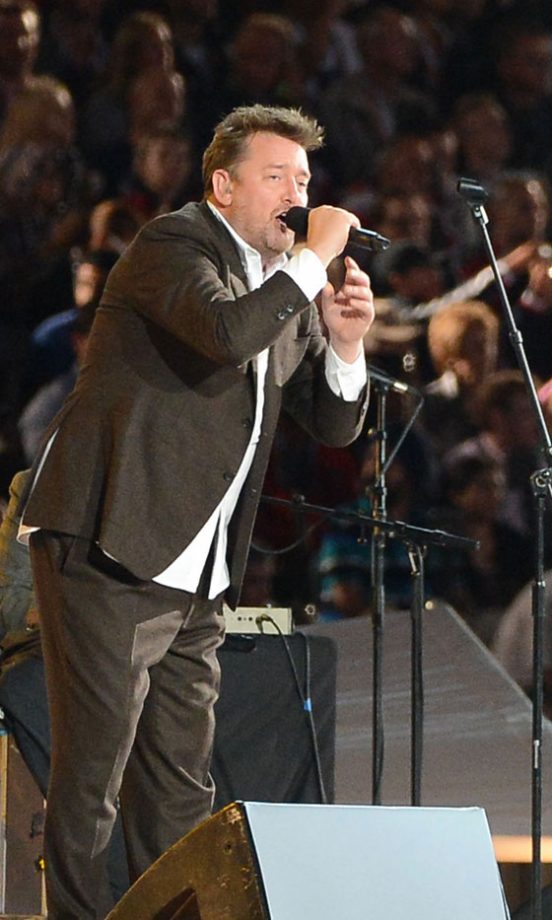 Elbow At The Olympic Closing Ceremony