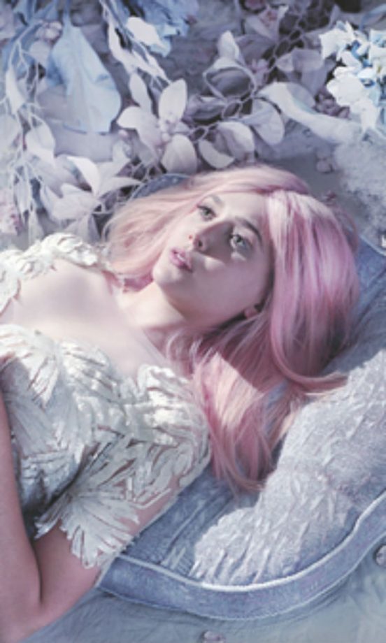 Elizabeth Olsen: Snow White