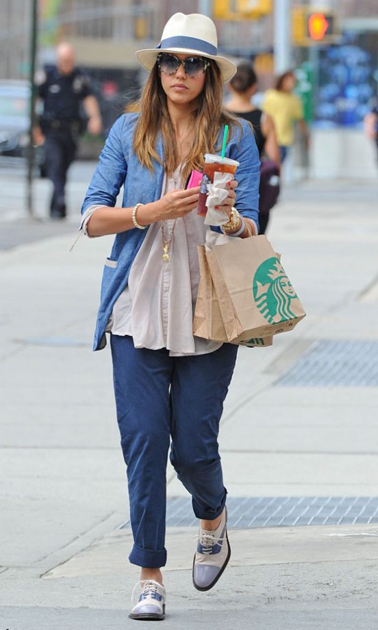 Jessica Alba Out In LA, 2012
