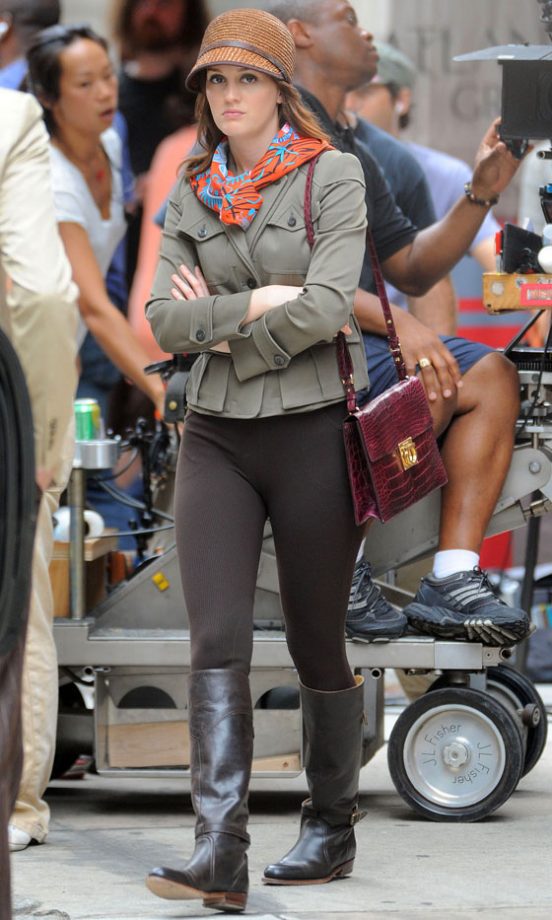 Leighton Meester Filming Scenes For Gossip Girl, 2012