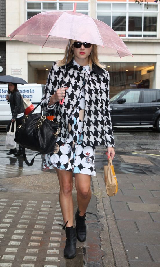 Fearne Cotton Out In London, 2012