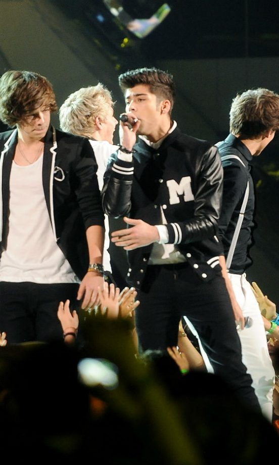 One Direction: Screaming Fans