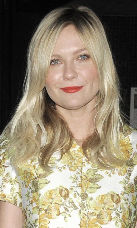 Kirsten Dunst's Tousled Blonde Hairstyle Looked Amazing, 2012