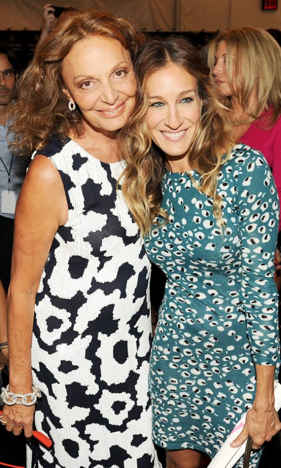 Dinae Von Furstenberg With Sarah Jessica Parker At The Diane Von Furstenberg SS13 Show At New York Fashion Week, 2012