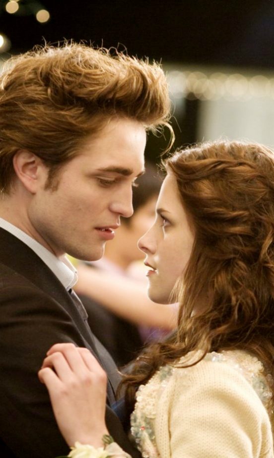 Twilight - Bella Swan & Edward Cullen (Kristen Stewart and Robert Pattinson)