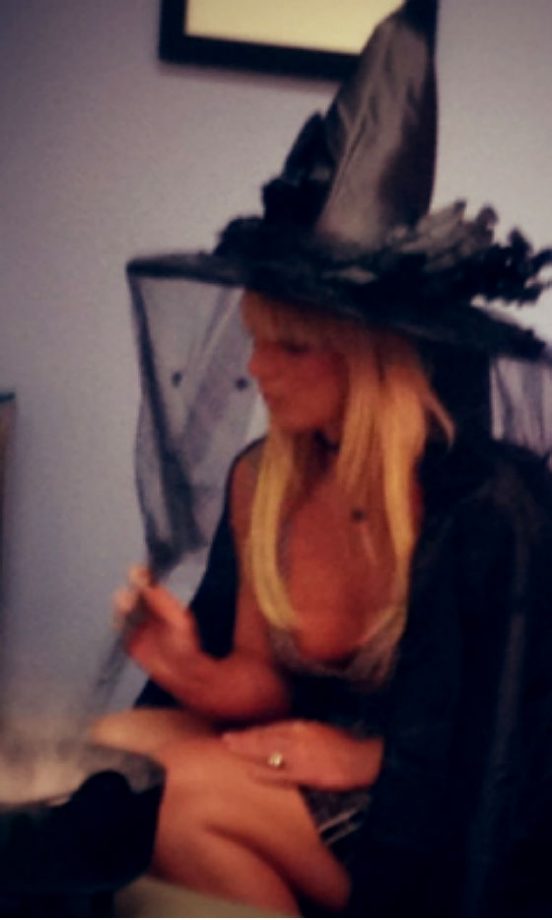 Celebrity Halloween Costumes: Britney Spears (@britneyspears)