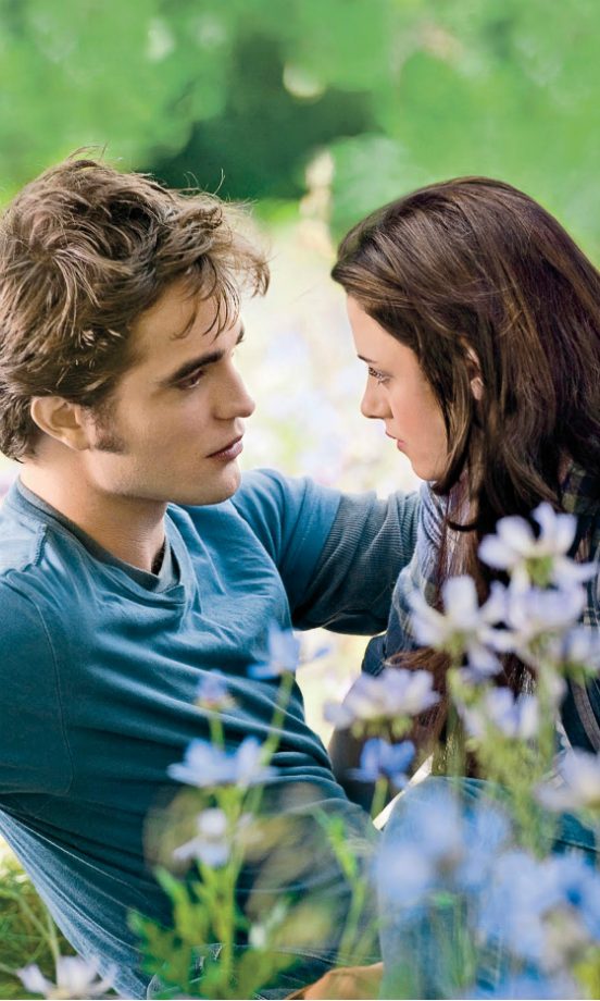 Twilight: Eclipse - Edward Cullen & Bella Swan (Robert Pattinson and Kristen Stewart)