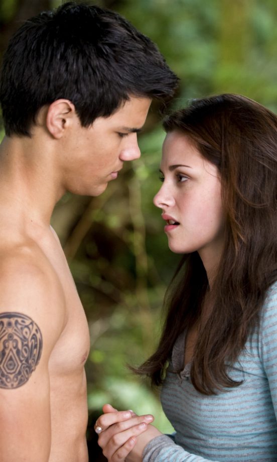 Twilight: New Moon - Jacob Black & Bella Swan (Taylor Lautner and Kristen Stewart)