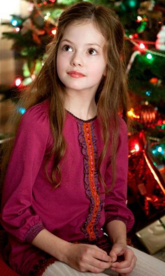 Twilight: Breaking Dawn – Part 2 - Renesmee Cullen (Mackenzie Foy)