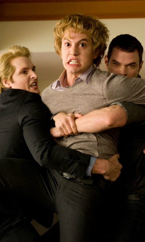 Twilight: New Moon - Dr. Carlisle Cullen, Jasper Hale & Emmet Cullen (Peter Facinelli, Jackson Rathbone and Kellan Lutz)