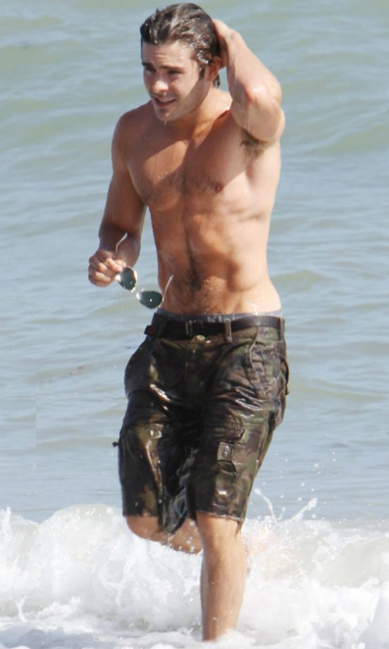 Zac Efron: Shirtless