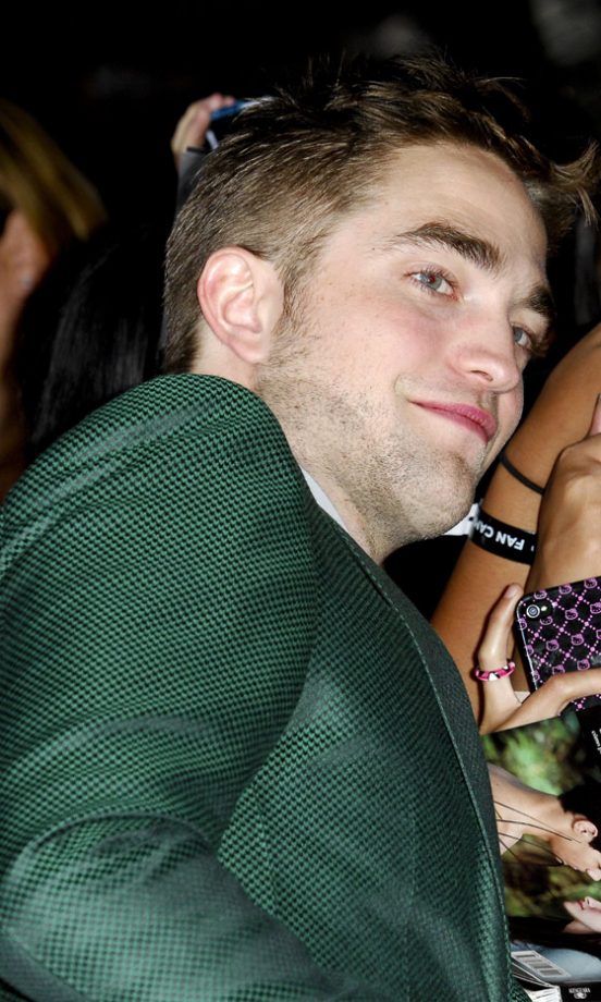 Robert Pattinson At The LA Premiere Of The Twilight Saga: Breaking Dawn Part 2, 2012