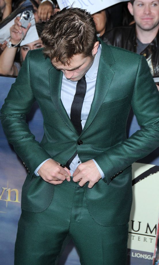 Robert Pattinson In Gucci At The LA Premiere Of The Twilight Saga: Breaking Dawn Part 2, 2012