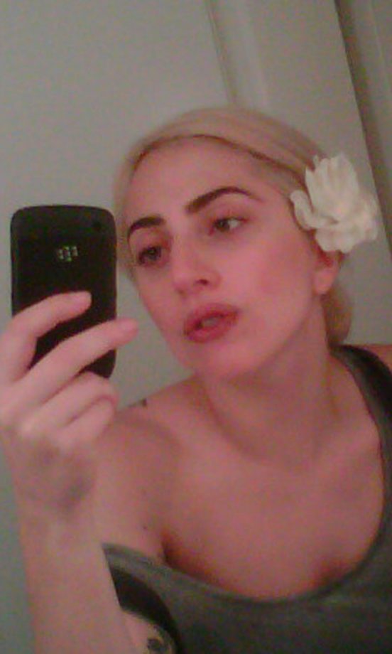 Lady Gaga @LadyGaga Goes Make-Up Free, 2012