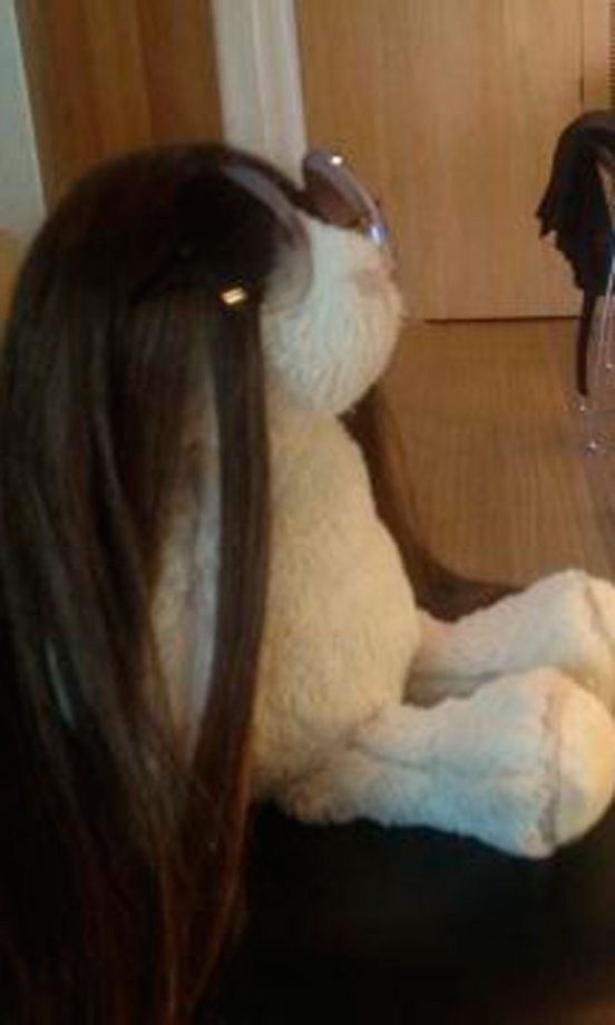 Victoria Beckham @VictoriaBeckham Tweeted This Funny Pic, April 2012