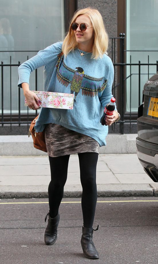 Fearne Cotton Keeps Her Bump Under Wraps In A Cute Jumper, 2012