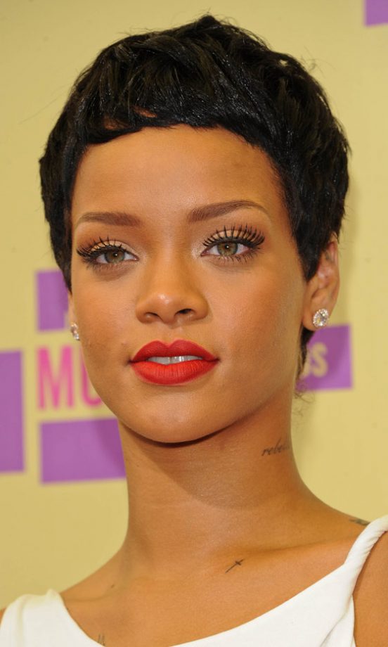 Rihanna's Short Pixie Hairstyle, 2012