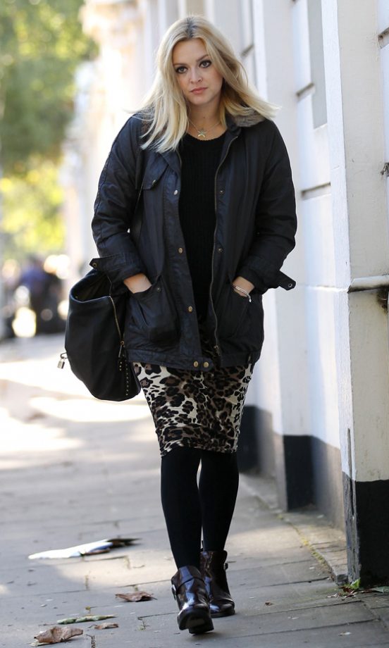 Fearne Cotton Adds A Slash Of Print To Wake Up A Dark Outfit, 2012
