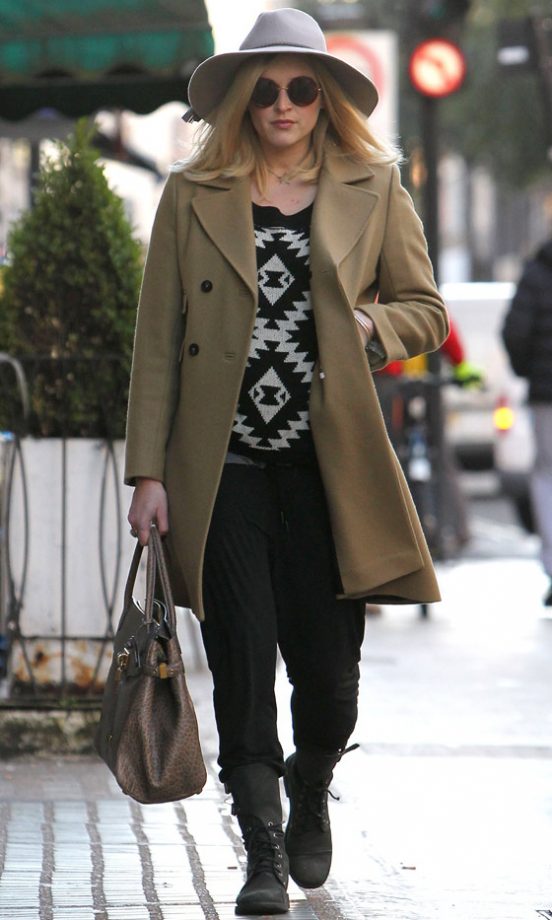 Fearne Cotton Out In London, 2012
