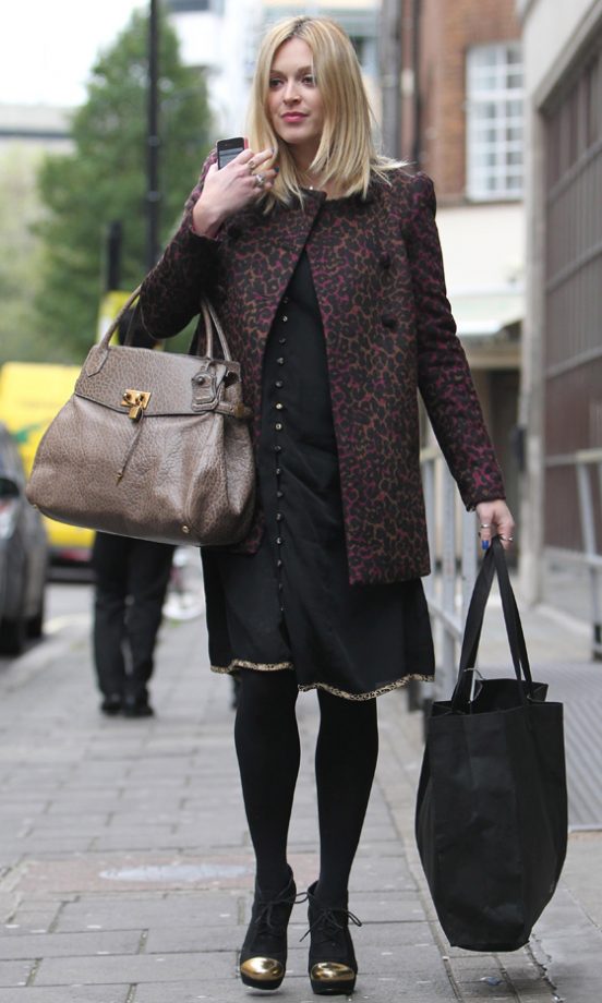 Fearne Cotton Keeps It Simple In Dark Shades, 2012