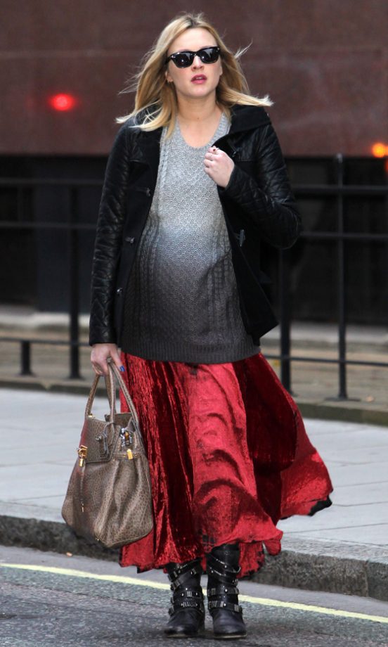 Fearne Cotton Dresses Her Bump In Fab Autumnal Shades, 2012