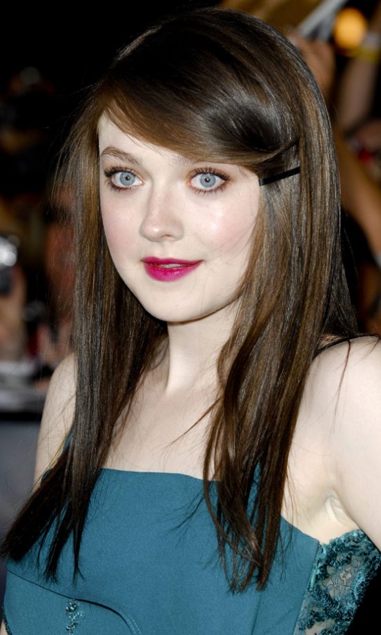 Dakota Fanning At The LA Premiere Of The Twilight Saga: Breaking Dawn Part 2, 2012