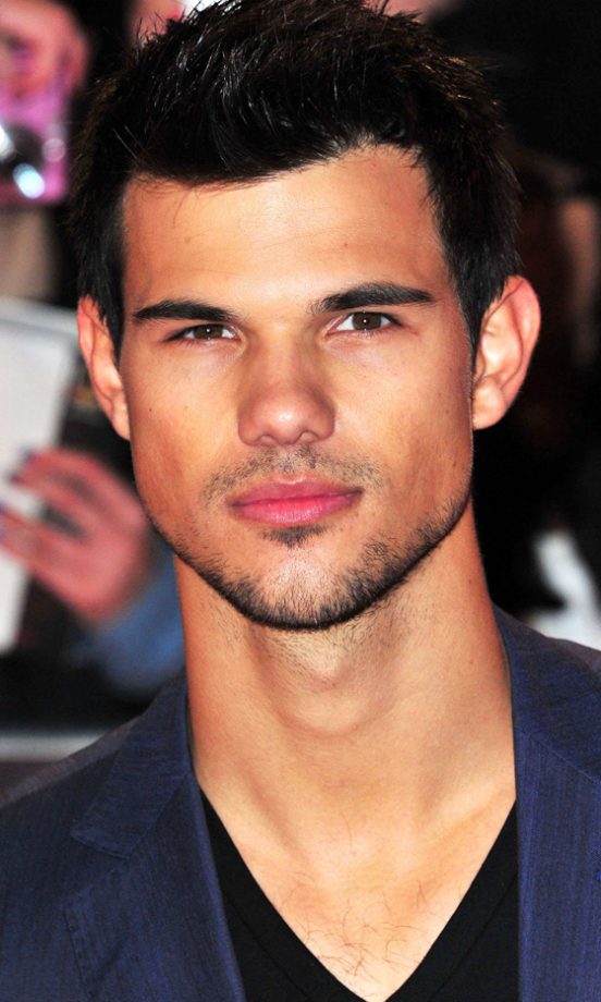 Taylor Lautner At The London Premiere Of Twilight Breaking Dawn Part 2, 2012