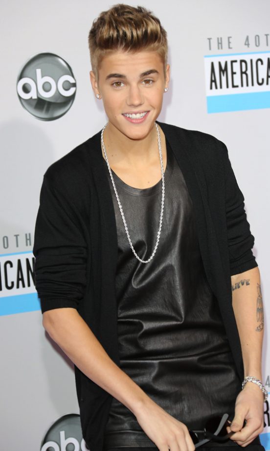 Justin Bieber At The American Music Awards, 2012