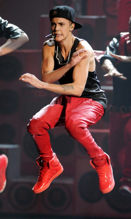 Justin Bieber At The American Music Awards, 2012