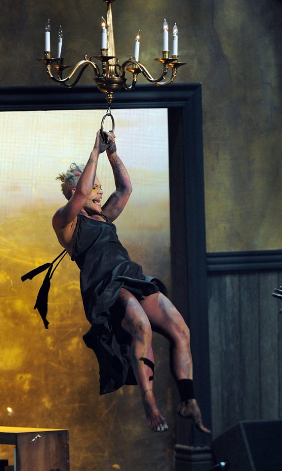 Pink At The American Music Awards, 2012