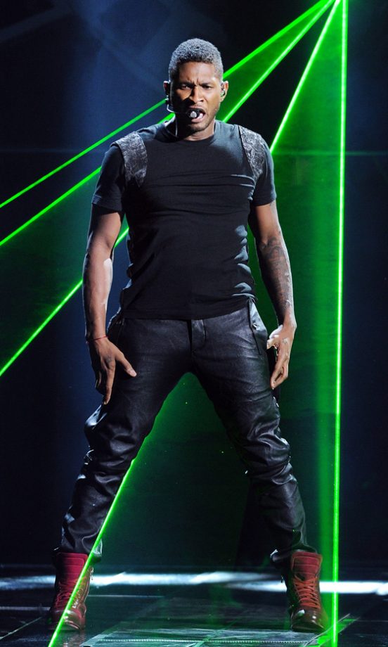 Usher At The American Music Awards, 2012