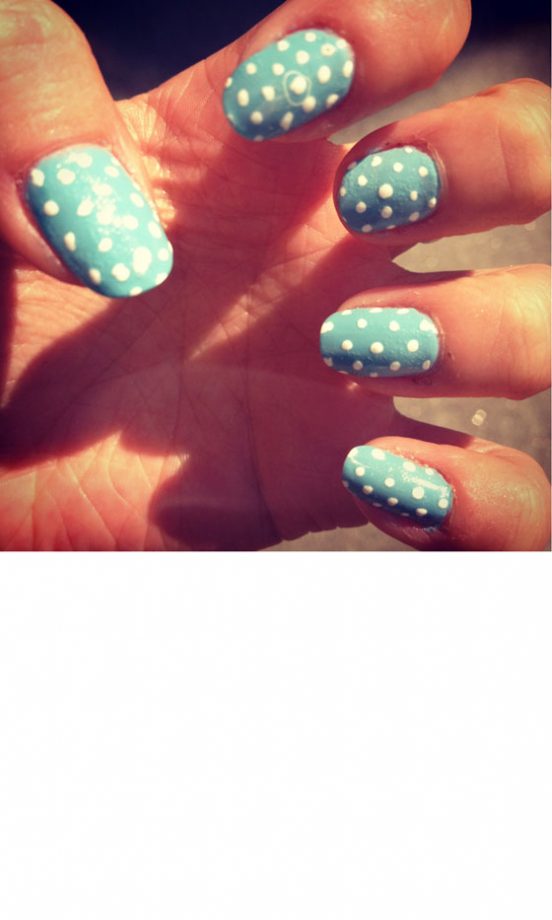 Nail Art: Cute Polka Dots
