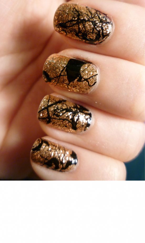 Nail Art: Golden And 'Paint' Splashed
