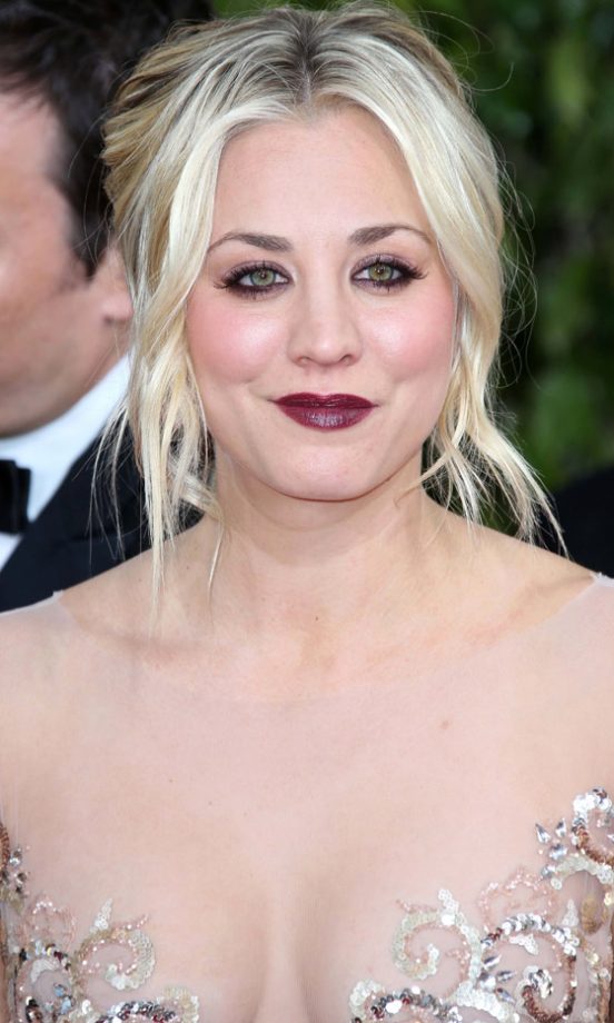 Kaley Cuoco At The Golden Globes 2013
