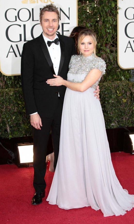 Kristen Bell In Jenny Packham And Dax Shepard At The Golden Globes 2013