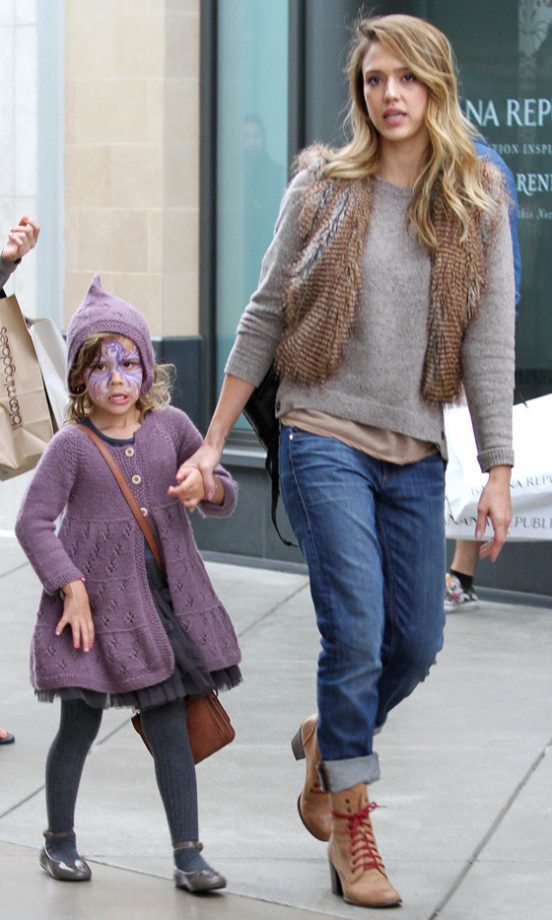 Jessica Alba Out In LA, 2012