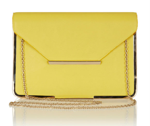 This yellow Oasis bag will instantly update any outfit!