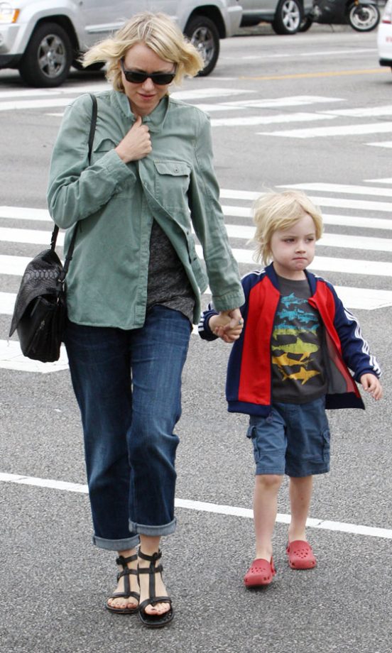 Naomi Watts Works The Military Trend Whilst Out With Her Family, 2013
