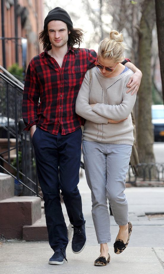 Sienna Miller With Boyfriend Tom Sturridge Out In New York, 2013