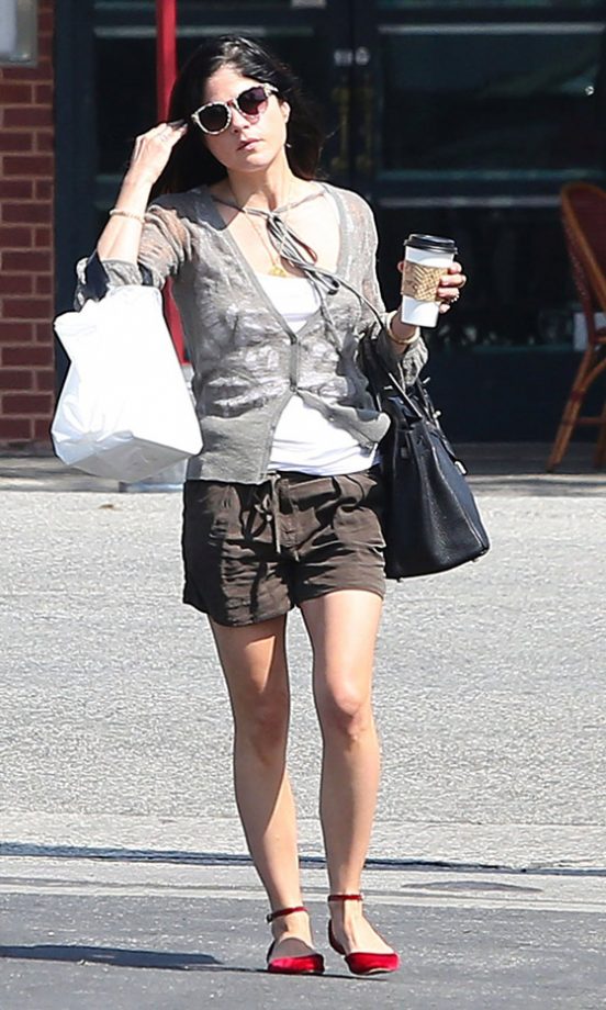 Selma Blair Keeps it Casual Whilst Out In LA, 2013