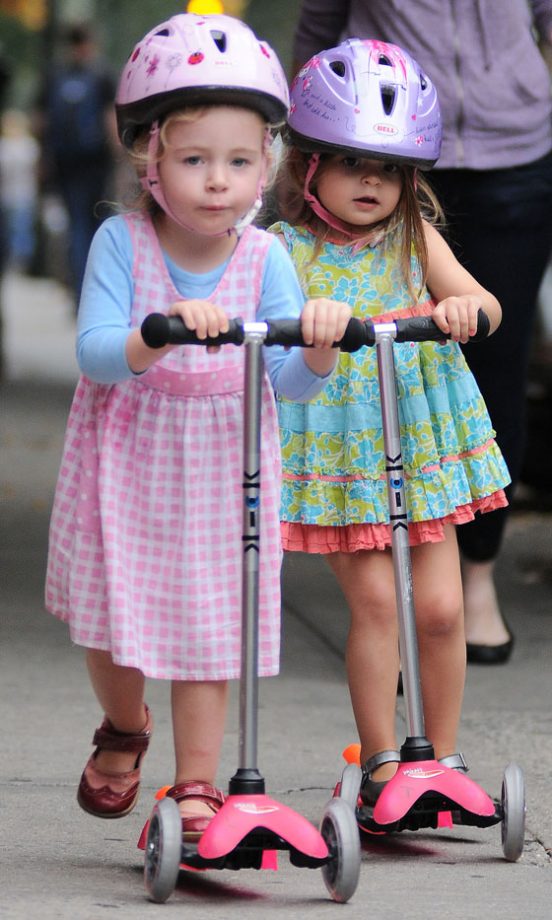 Sarah Jessica Parker's Daughters Marion And Tabitha Broderick In New York, 2013