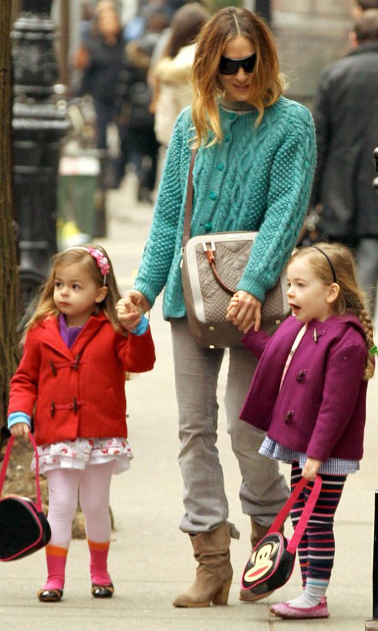 Sarah Jessica Parker With Her Daughters Marion And Tabitha Broderick In New York, 2013