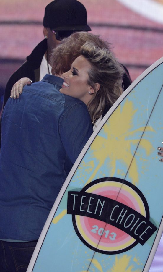 Ed Sheeran And Demi Lovato At The Teen Choice Awards, 2013