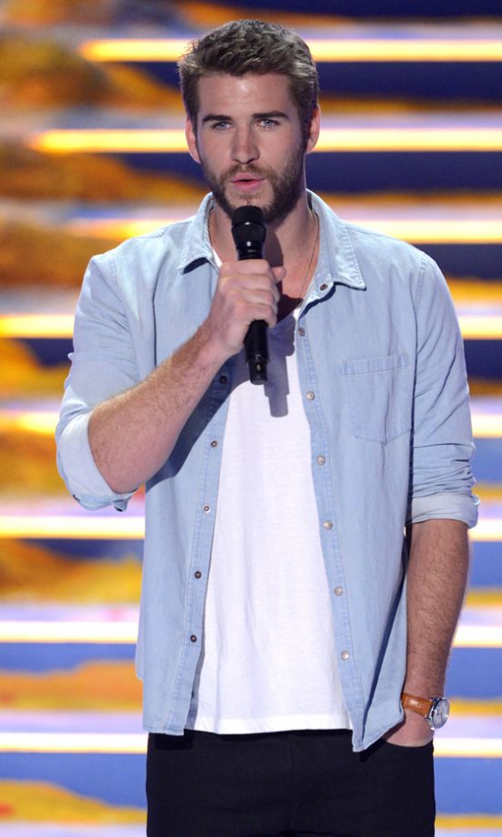 Liam Hemsworth At The Teen Choice Awards, 2013
