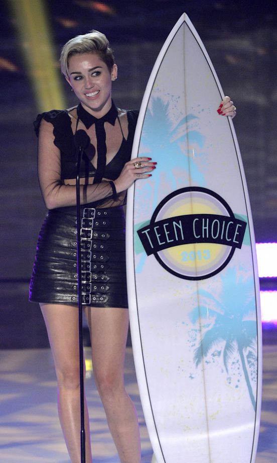 Miley Cyrus At The Teen Choice Awards, 2013