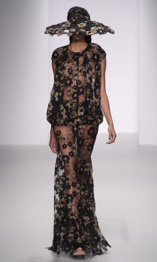 John Rocha SS14 At London Fashion Week, 2013
