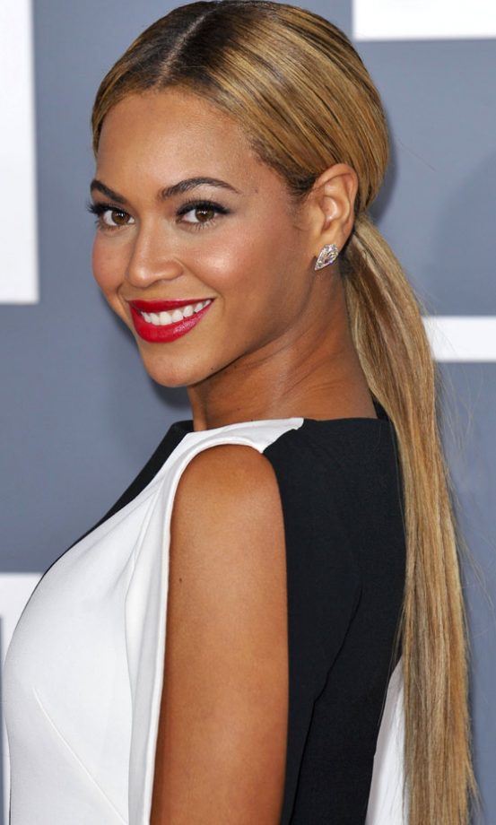 Beyoncé's Sleek Ponytail At The Grammys, 2013